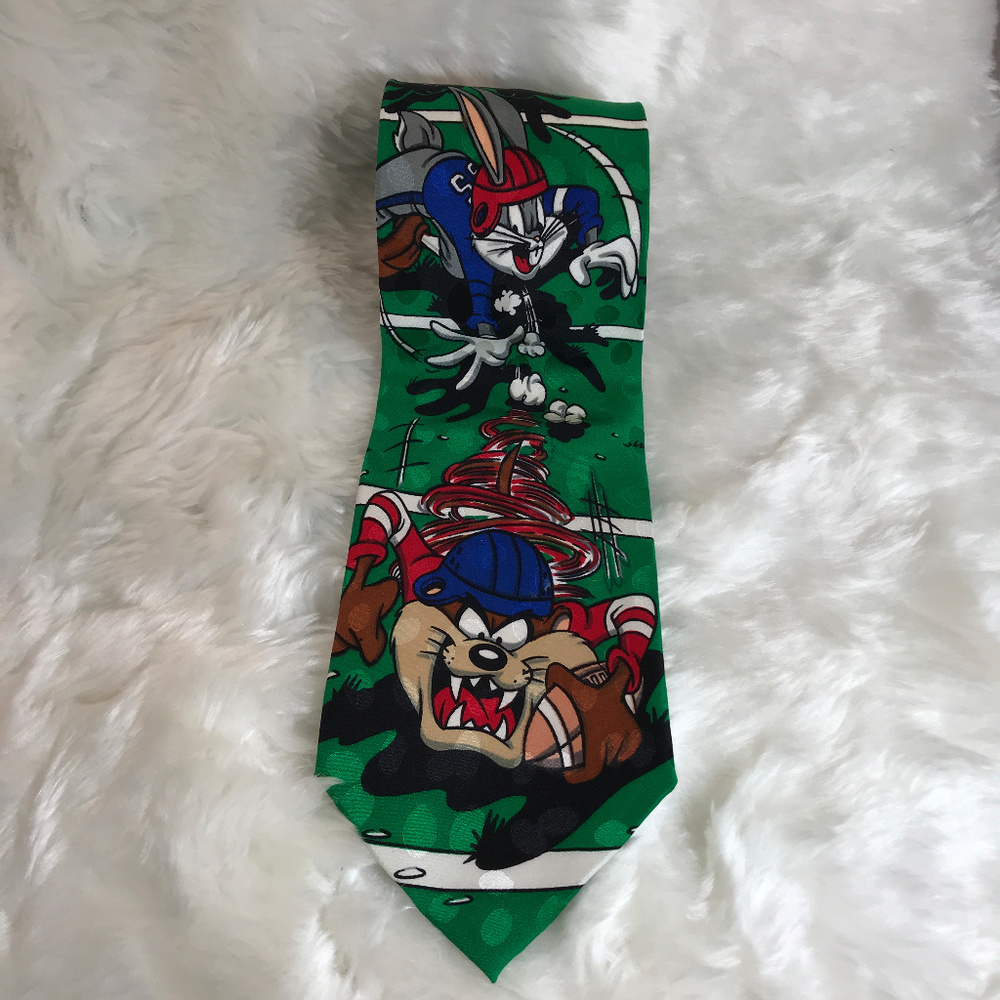 Vintage Looney Tunes 100% silk Tie Football Bugs - Picture 2 of 7